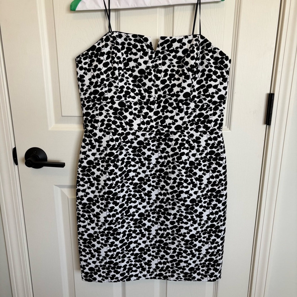 Max & Cleo Black and White Strapless Printed Sheath Dress